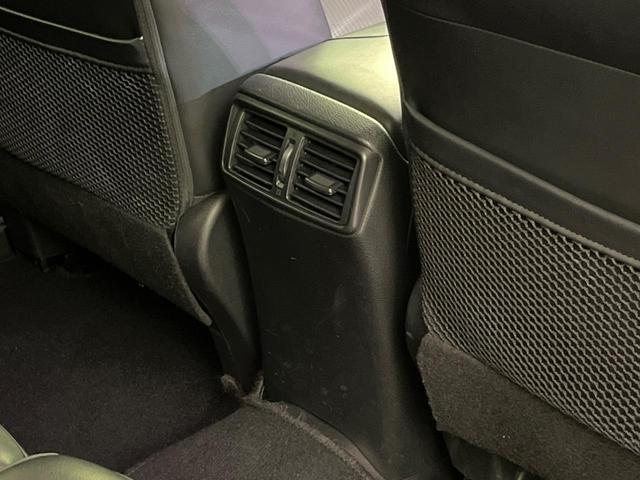 エクストレイル 20Xi 純正8型ナビ 全周囲カメラ 衝突軽減装置 プロパイロット 電動リアゲート ルーフレール デジタルインナーミラー コーナーセンサー LEDヘッド オートハイビーム 車線逸脱警報 デュアルエアコン(35枚目)