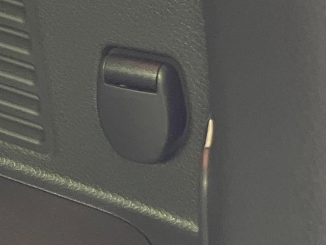 エクストレイル 20Xi 純正8型ナビ 全周囲カメラ 衝突軽減装置 プロパイロット 電動リアゲート ルーフレール デジタルインナーミラー コーナーセンサー LEDヘッド オートハイビーム 車線逸脱警報 デュアルエアコン(46枚目)