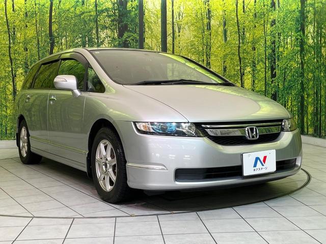 高透明度のガラス皮膜で撥水はもちろん、上質なツヤ・光沢を実現。紫外線や酸性雨から大切な愛車を保護し、色あせ・劣化を防止。「弾スプラッシュコート」、「弾プリミッサコート」からお選びいただけます。