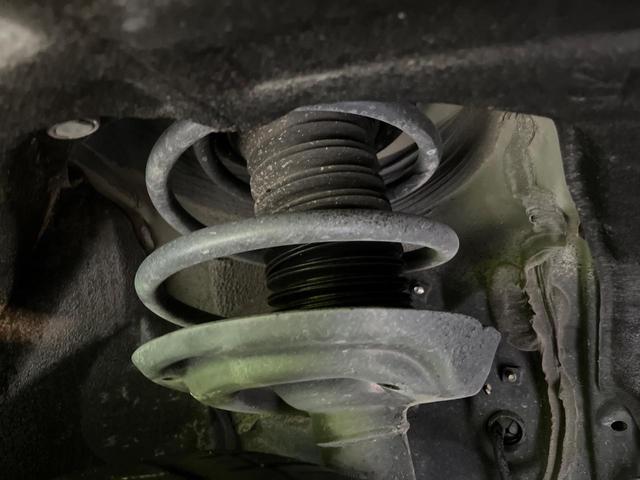 RAV4 アドベンチャー 10.5型ディスプレイオーディオ 全周囲カメラ デジタルインナーミラー 衝突軽減装置 レーダークルーズ シートベンチレーション LEDヘッド ブラインドスポットモニター パワーシート ETC(20枚目)