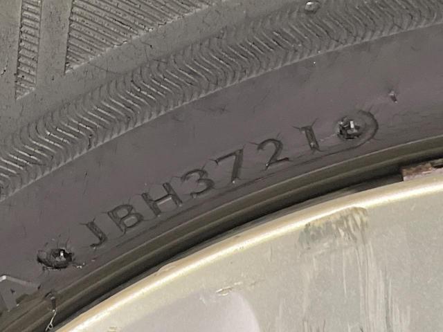 アクア Sスタイルブラック 後期 純正ナビ バックカメラ 衝突軽減 シートヒーター コーナーセンサー スマートキー ETC オートハイビーム 車線逸脱警報 オートライト オートエアコン Bluetooth フルセグTV CD再生(60枚目)