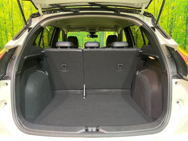 キックス Ｘ　純正９型ナビ　全周囲カメラ　衝突軽減　プロパイロット　２トーンルーフ　コーナーセンサー　ＬＥＤヘッド　オートハイビーム　デジタルインナーミラー　ＥＴＣ　車線逸脱警報　革巻きステアリング　スマートキー（10枚目）