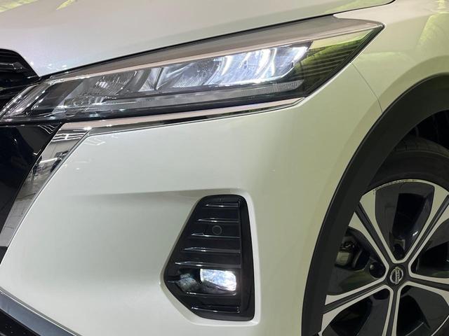 キックス Ｘ　純正９型ナビ　全周囲カメラ　衝突軽減　プロパイロット　２トーンルーフ　コーナーセンサー　ＬＥＤヘッド　オートハイビーム　デジタルインナーミラー　ＥＴＣ　車線逸脱警報　革巻きステアリング　スマートキー（12枚目）