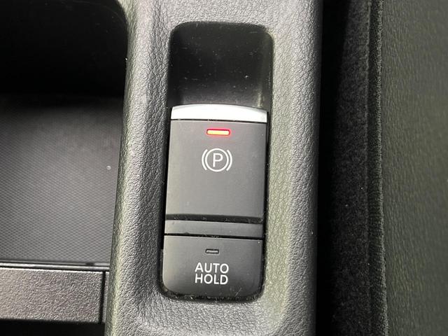 キックス Ｘ　純正９型ナビ　全周囲カメラ　衝突軽減　プロパイロット　２トーンルーフ　コーナーセンサー　ＬＥＤヘッド　オートハイビーム　デジタルインナーミラー　ＥＴＣ　車線逸脱警報　革巻きステアリング　スマートキー（42枚目）