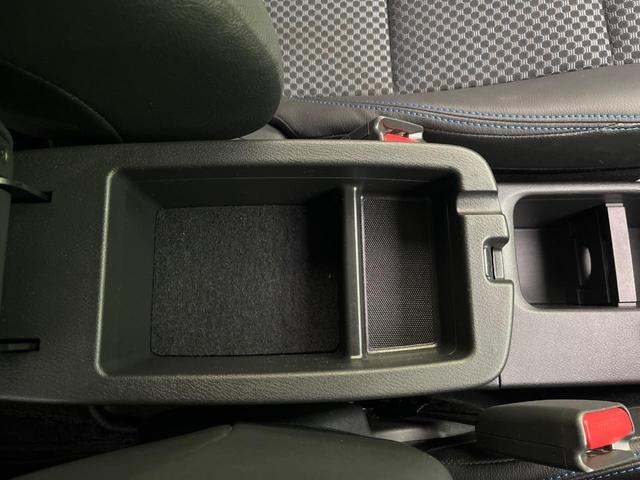 キックス Ｘ　純正９型ナビ　全周囲カメラ　衝突軽減　プロパイロット　２トーンルーフ　コーナーセンサー　ＬＥＤヘッド　オートハイビーム　デジタルインナーミラー　ＥＴＣ　車線逸脱警報　革巻きステアリング　スマートキー（43枚目）