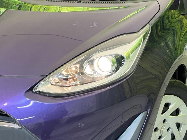 アクア Sスタイルブラック 後期 純正ナビ バックカメラ 衝突軽減 コーナーセンサー オートハイビーム 車線逸脱警報 先行車発進告知機能 オートエアコン スマートキー 横滑り防止装置 Bluetooth CD再生 ドアバイザー(12枚目)