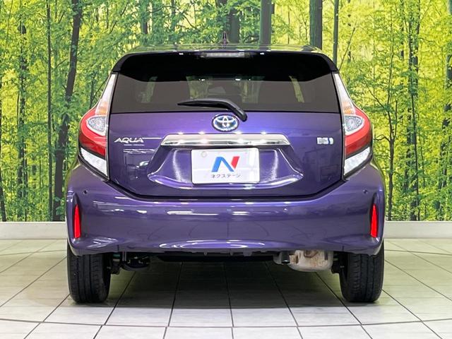 アクア Sスタイルブラック 後期 純正ナビ バックカメラ 衝突軽減 コーナーセンサー オートハイビーム 車線逸脱警報 先行車発進告知機能 オートエアコン スマートキー 横滑り防止装置 Bluetooth CD再生 ドアバイザー(15枚目)