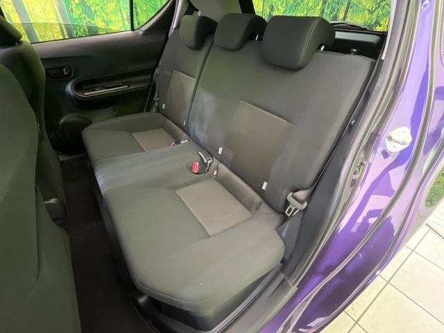 アクア Sスタイルブラック 後期 純正ナビ バックカメラ 衝突軽減 コーナーセンサー オートハイビーム 車線逸脱警報 先行車発進告知機能 オートエアコン スマートキー 横滑り防止装置 Bluetooth CD再生 ドアバイザー(36枚目)