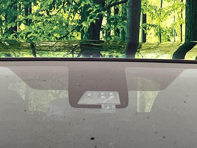 アクア Sスタイルブラック 後期 純正ナビ バックカメラ 衝突軽減 コーナーセンサー オートハイビーム 車線逸脱警報 先行車発進告知機能 オートエアコン スマートキー 横滑り防止装置 Bluetooth CD再生 ドアバイザー(67枚目)