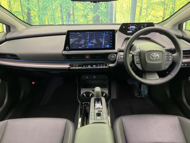 プリウス Z 4WD ガラスルーフ 全周囲カメラ デジタルミラー 衝突軽減 レーダークルーズ ブラインドスポットモニター 電動リアゲート シートエアコン パワーシート コーナーセンサー LEDヘッド ワイヤレス充電(2枚目)