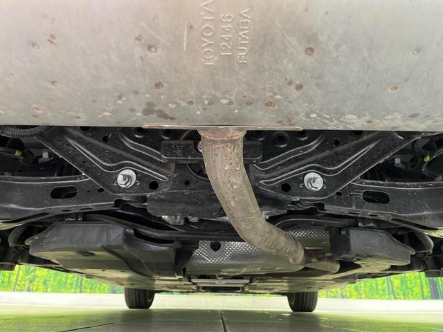 プリウス Z 4WD ガラスルーフ 全周囲カメラ デジタルミラー 衝突軽減 レーダークルーズ ブラインドスポットモニター 電動リアゲート シートエアコン パワーシート コーナーセンサー LEDヘッド ワイヤレス充電(19枚目)