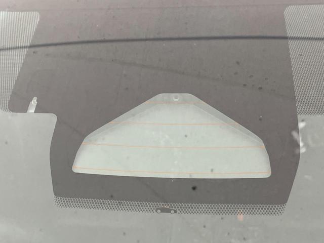 プリウス Z 4WD ガラスルーフ 全周囲カメラ デジタルミラー 衝突軽減 レーダークルーズ ブラインドスポットモニター 電動リアゲート シートエアコン パワーシート コーナーセンサー LEDヘッド ワイヤレス充電(24枚目)