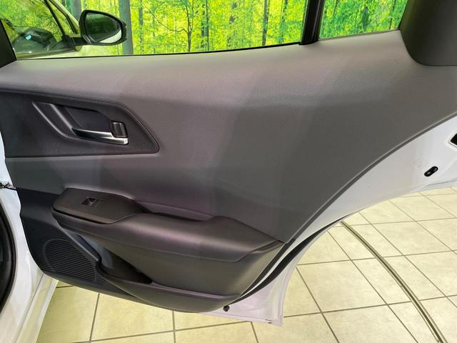 プリウス Z 4WD ガラスルーフ 全周囲カメラ デジタルミラー 衝突軽減 レーダークルーズ ブラインドスポットモニター 電動リアゲート シートエアコン パワーシート コーナーセンサー LEDヘッド ワイヤレス充電(42枚目)