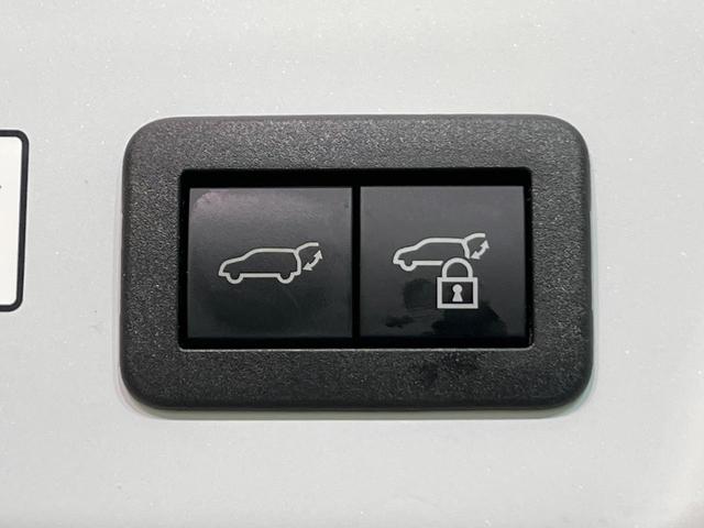 プリウス Z 4WD ガラスルーフ 全周囲カメラ デジタルミラー 衝突軽減 レーダークルーズ ブラインドスポットモニター 電動リアゲート シートエアコン パワーシート コーナーセンサー LEDヘッド ワイヤレス充電(45枚目)