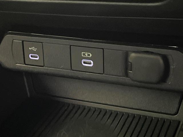 プリウス Z 4WD ガラスルーフ 全周囲カメラ デジタルミラー 衝突軽減 レーダークルーズ ブラインドスポットモニター 電動リアゲート シートエアコン パワーシート コーナーセンサー LEDヘッド ワイヤレス充電(66枚目)