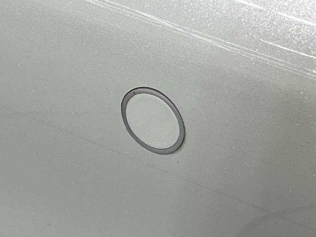 プリウス Z ガラスルーフ 全周囲カメラ 衝突軽減 レーダークルーズ ブラインドスポットモニター 電動リアゲート シートエアコン パワーシート コーナーセンサー スマートキー LEDヘッド ETC ワイヤレス充電(35枚目)