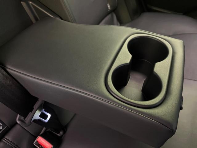 プリウス Z ガラスルーフ 全周囲カメラ 衝突軽減 レーダークルーズ ブラインドスポットモニター 電動リアゲート シートエアコン パワーシート コーナーセンサー スマートキー LEDヘッド ETC ワイヤレス充電(44枚目)