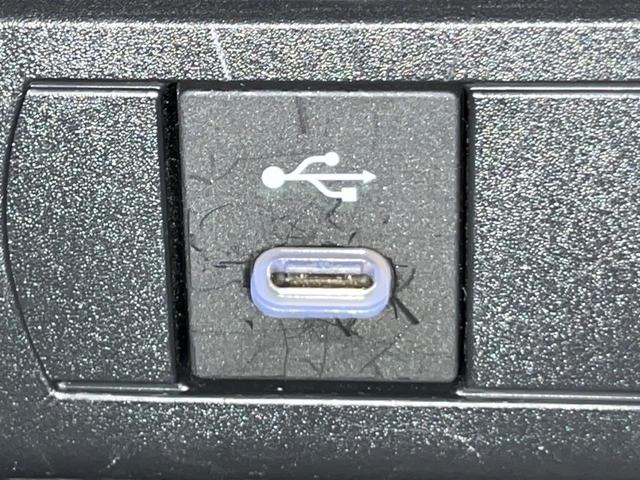 プリウス Z ガラスルーフ 全周囲カメラ 衝突軽減 レーダークルーズ ブラインドスポットモニター 電動リアゲート シートエアコン パワーシート コーナーセンサー スマートキー LEDヘッド ETC ワイヤレス充電(68枚目)