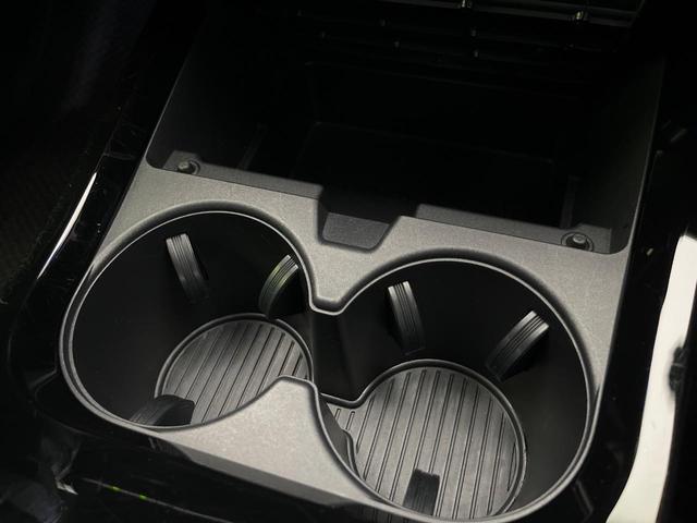 プリウス Z ガラスルーフ 全周囲カメラ 衝突軽減 レーダークルーズ ブラインドスポットモニター 電動リアゲート シートエアコン パワーシート コーナーセンサー スマートキー LEDヘッド ETC ワイヤレス充電(69枚目)