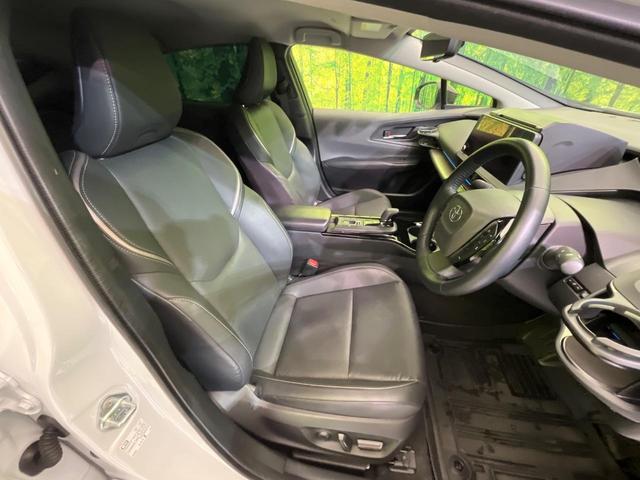 プリウス Ｚ　１２．３型ディスプレイオーディオ　全周囲カメラ　衝突軽減装置　レーダークルーズ　電動リアゲート　パワーシート　コーナーセンサー　スマートキー　ＬＥＤヘッド　ＥＴＣ　純正１９インチＡＷ　車線逸脱警報（8枚目）