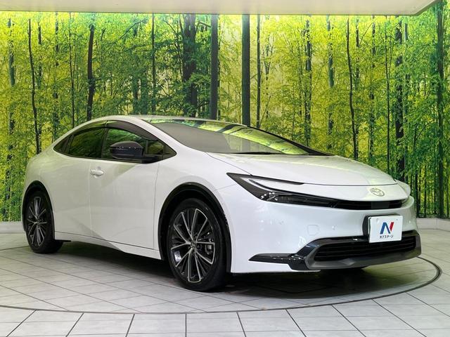 プリウス Ｚ　１２．３型ディスプレイオーディオ　全周囲カメラ　衝突軽減装置　レーダークルーズ　電動リアゲート　パワーシート　コーナーセンサー　スマートキー　ＬＥＤヘッド　ＥＴＣ　純正１９インチＡＷ　車線逸脱警報（16枚目）