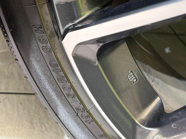 プリウス Ｚ　１２．３型ディスプレイオーディオ　全周囲カメラ　衝突軽減装置　レーダークルーズ　電動リアゲート　パワーシート　コーナーセンサー　スマートキー　ＬＥＤヘッド　ＥＴＣ　純正１９インチＡＷ　車線逸脱警報（29枚目）