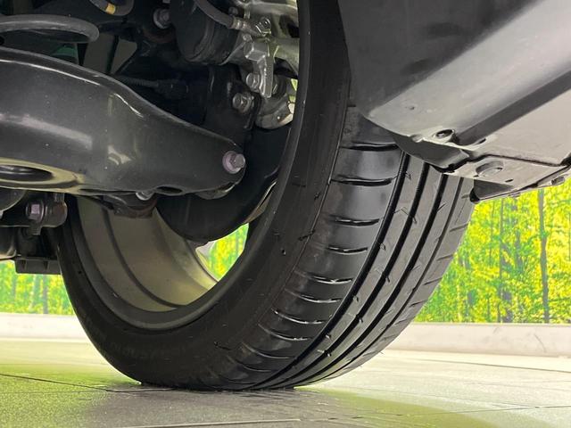 プリウス Ｚ　１２．３型ディスプレイオーディオ　全周囲カメラ　衝突軽減装置　レーダークルーズ　電動リアゲート　パワーシート　コーナーセンサー　スマートキー　ＬＥＤヘッド　ＥＴＣ　純正１９インチＡＷ　車線逸脱警報（41枚目）