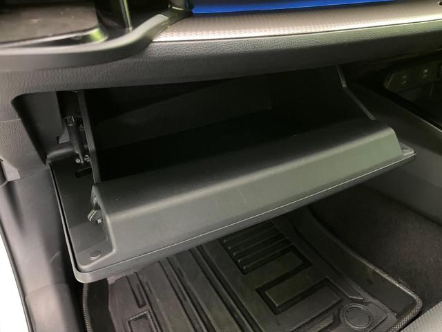 プリウス Ｚ　１２．３型ディスプレイオーディオ　全周囲カメラ　衝突軽減装置　レーダークルーズ　電動リアゲート　パワーシート　コーナーセンサー　スマートキー　ＬＥＤヘッド　ＥＴＣ　純正１９インチＡＷ　車線逸脱警報（67枚目）