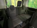 ３列目シートはもちろん状態良好☆大人でもゆったりと座って頂けますので、大人数でのお出かけもラクラクです♪ご家族で、気の知れた仲間で、ドライブに行くのが楽しみですね♪