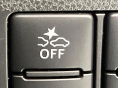 【スマートアシスト】走行中に前方の車両等を認識し、衝突しそうな時は警報とブレーキで衝突回避と被害軽減をアシスト。より安全にドライブをお楽しみいただけます。 6