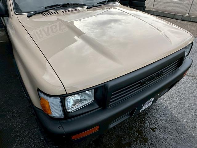 ハイラックスサーフ ＳＳＲリミテッド　ＳＳＲリミテッド　５人乗り　サンルーフ　ウッドコンビステア　ＥＴＣ　ヨコハマジオランダーＭＴタイヤ　新品マッドブラックホイール　新品コーナーレンズ　メッキフェンダーアーチモール（11枚目）