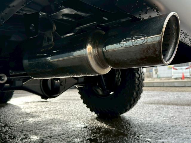 ハイラックスサーフ ＳＳＲリミテッド　ＳＳＲリミテッド　５人乗り　サンルーフ　ウッドコンビステア　ＥＴＣ　ヨコハマジオランダーＭＴタイヤ　新品マッドブラックホイール　新品コーナーレンズ　メッキフェンダーアーチモール（25枚目）