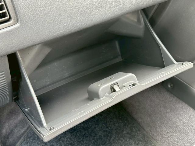 ハイラックスサーフ ＳＳＲリミテッド　ＳＳＲリミテッド　５人乗り　サンルーフ　ウッドコンビステア　ＥＴＣ　ヨコハマジオランダーＭＴタイヤ　新品マッドブラックホイール　新品コーナーレンズ　メッキフェンダーアーチモール（58枚目）