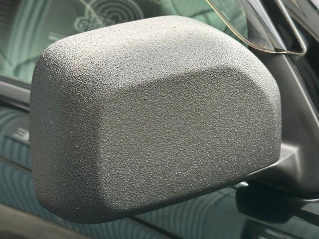 ハイラックスサーフ ＳＳＲ－Ｖリミテッド　ワイド　４ＷＤ　背面タイヤ　２インチリフトアップ　ラプター施工　新品ヨコハマジオランダーＧ００３　ＭＴタイヤ　新品デイトナホイール　　黒レザー調シートカバー　ドアバイザー　下廻りエンドックス施工（24枚目）