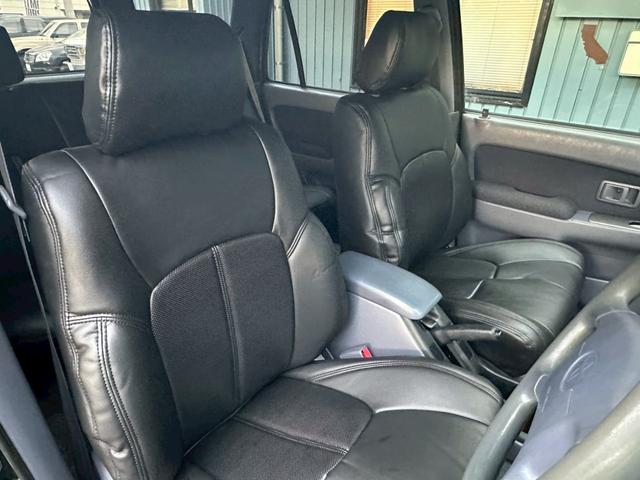 ハイラックスサーフ ＳＳＲ－Ｖリミテッド　ワイド　４ＷＤ　背面タイヤ　２インチリフトアップ　ラプター施工　新品ヨコハマジオランダーＧ００３　ＭＴタイヤ　新品デイトナホイール　　黒レザー調シートカバー　ドアバイザー　下廻りエンドックス施工（37枚目）