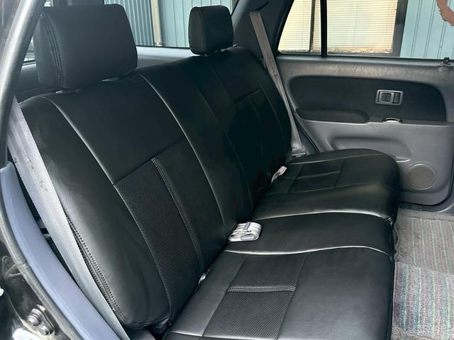 ハイラックスサーフ ＳＳＲ－Ｖリミテッド　ワイド　４ＷＤ　背面タイヤ　２インチリフトアップ　ラプター施工　新品ヨコハマジオランダーＧ００３　ＭＴタイヤ　新品デイトナホイール　　黒レザー調シートカバー　ドアバイザー　下廻りエンドックス施工（39枚目）