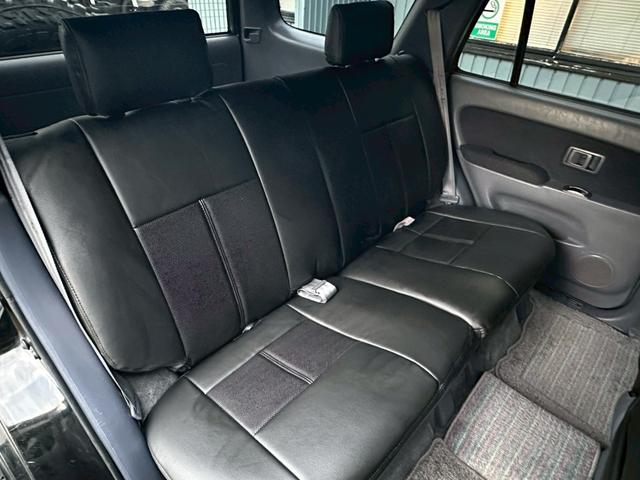 ハイラックスサーフ ＳＳＲ－Ｖリミテッド　ワイド　４ＷＤ　背面タイヤ　２インチリフトアップ　ラプター施工　新品ヨコハマジオランダーＧ００３　ＭＴタイヤ　新品デイトナホイール　　黒レザー調シートカバー　ドアバイザー　下廻りエンドックス施工（40枚目）