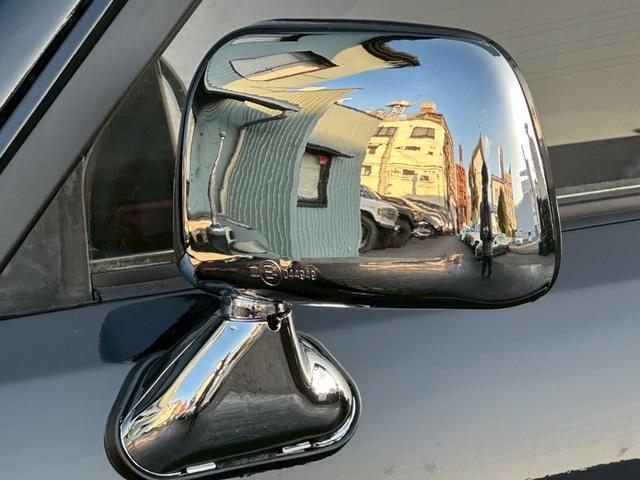 ハイラックスサーフ ＳＳＲ　５速ＭＴ　４ＷＤ　サンルーフ　メッキドアミラー　ＵＳフロントコーナー　新品テールレンズ　新品ＴＯＹＯオープンカントリーＭＴタイヤ　ルーフ　ＲＡＰＴＯＲ施工　下廻りＥＮＤＯＸ防錆施工（14枚目）