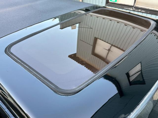 ハイラックスサーフ ＳＳＲ　５速ＭＴ　４ＷＤ　サンルーフ　メッキドアミラー　ＵＳフロントコーナー　新品テールレンズ　新品ＴＯＹＯオープンカントリーＭＴタイヤ　ルーフ　ＲＡＰＴＯＲ施工　下廻りＥＮＤＯＸ防錆施工（17枚目）