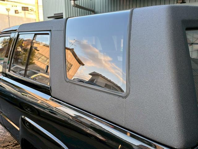 ハイラックスサーフ ＳＳＲ　５速ＭＴ　４ＷＤ　サンルーフ　メッキドアミラー　ＵＳフロントコーナー　新品テールレンズ　新品ＴＯＹＯオープンカントリーＭＴタイヤ　ルーフ　ＲＡＰＴＯＲ施工　下廻りＥＮＤＯＸ防錆施工（19枚目）