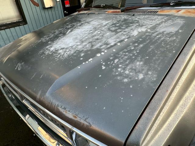 ハイラックスサーフ ＳＳＲリミテッド　４ＷＤ　リフトアップ　下回りシャーシブラック施工　社外１５インチアルミホイール　ＢＦグッドリッチＭＴタイヤ　社外ウッドメッキスポークステアリング　社外ＣＤオーディオ　社外キーレス　ＥＴＣ（10枚目）