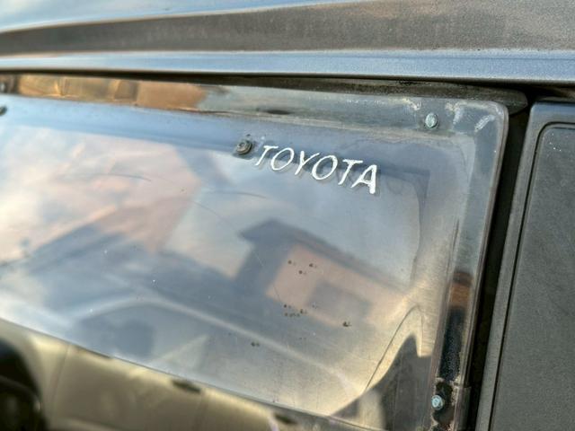 ハイラックスサーフ ＳＳＲリミテッド　４ＷＤ　リフトアップ　下回りシャーシブラック施工　社外１５インチアルミホイール　ＢＦグッドリッチＭＴタイヤ　社外ウッドメッキスポークステアリング　社外ＣＤオーディオ　社外キーレス　ＥＴＣ（37枚目）