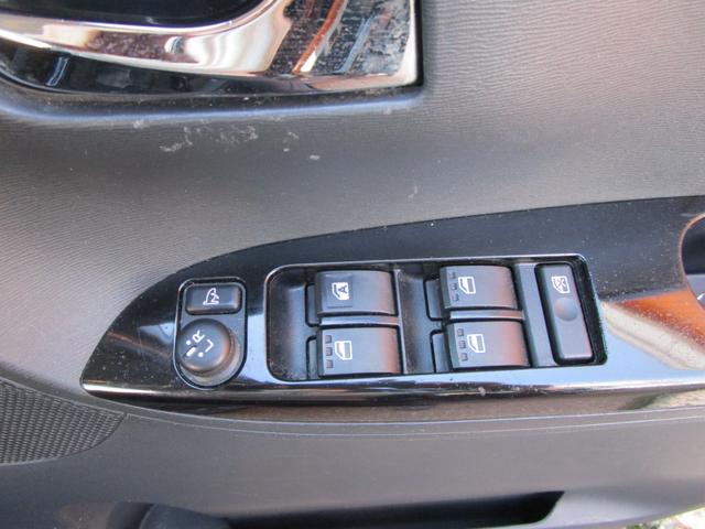 タント カスタムＸ　スマートセレクションＳＡ　４ＷＤ　社外フルセグＴＶナビ　スマートアシスト　左オートスライドドア　エコアイドル　ミラクルオープンドア　ＬＥＤライト＆フォグランプ（20枚目）