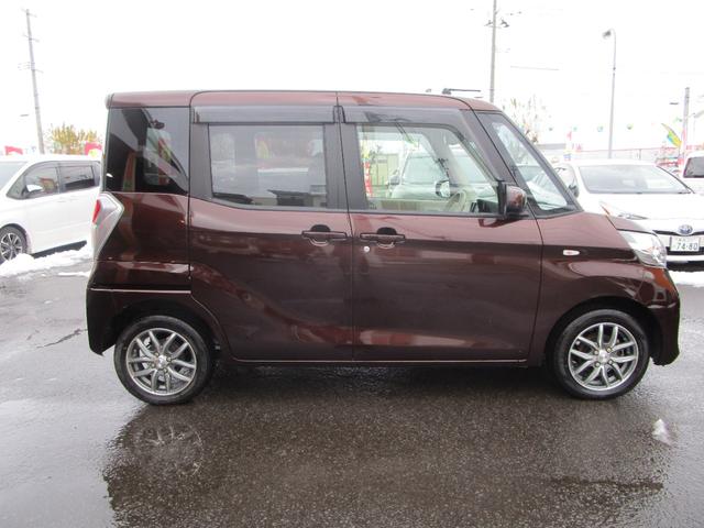 デイズルークス Ｘ　４ＷＤ　プッシュスタート　左オートスライドドア　アラウンドビューモニター　ＥＴＣ　社外アルミ（5枚目）