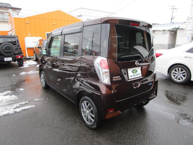 デイズルークス Ｘ　４ＷＤ　プッシュスタート　左オートスライドドア　アラウンドビューモニター　ＥＴＣ　社外アルミ（8枚目）