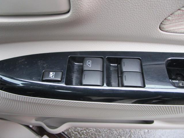 デイズルークス Ｘ　４ＷＤ　プッシュスタート　左オートスライドドア　アラウンドビューモニター　ＥＴＣ　社外アルミ（16枚目）