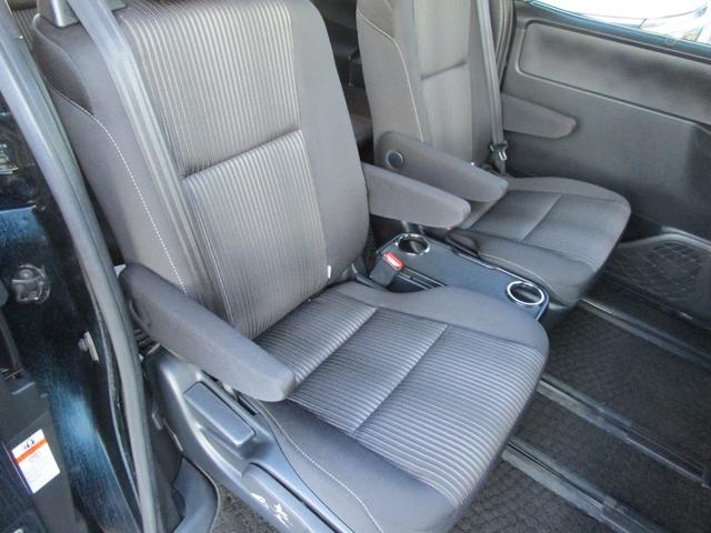 ノア Si 4WD プッシュスタート フリップダウンモニター TRDフロントサイドガーニッシュ 左オートスライドドア 社外フルセグTVナビ バックカメラ ETC ドラレコ(28枚目)