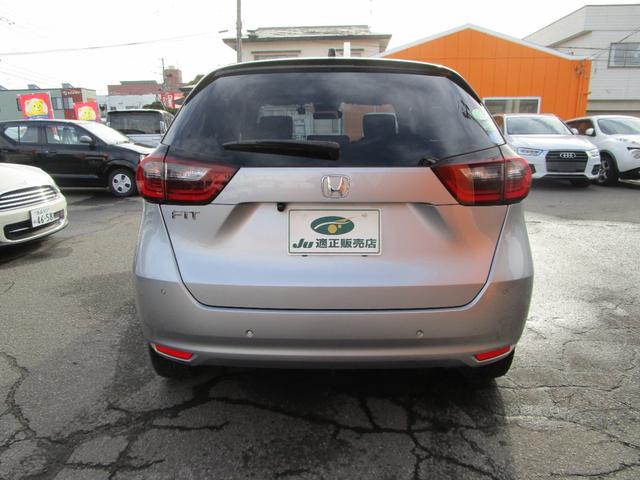 フィット ベーシック　４ＷＤ　防錆処理　プッシュスタート　クルーズコントロール　バックモニター　コーナーセンサー　ドライブレコーダー　ＥＴＣ（7枚目）