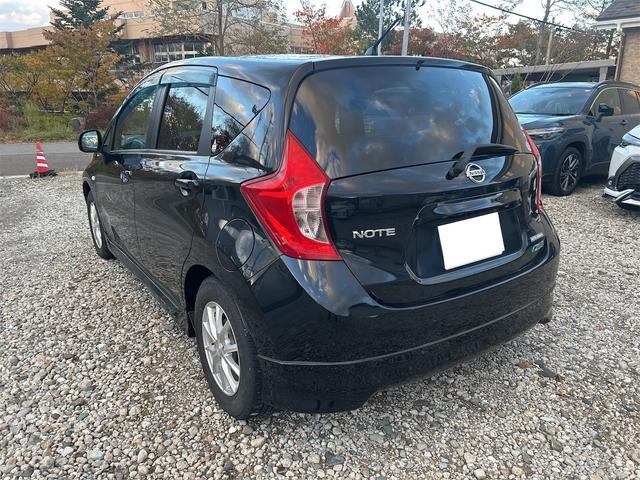 ノート Ｘ　ＤＩＧ－Ｓ　純正ＳＤナビ・社外アルミホイール・オートエアコン・プッシュスタート・スマートキー（5枚目）