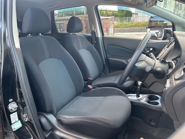 ノート Ｘ　ＤＩＧ－Ｓ　純正ＳＤナビ・社外アルミホイール・オートエアコン・プッシュスタート・スマートキー（10枚目）